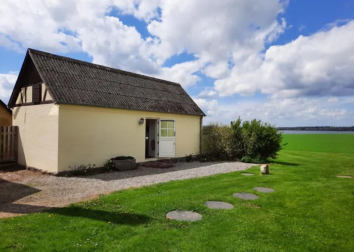 בית נופש Nord Pa Rodkaergard קרטמינדה